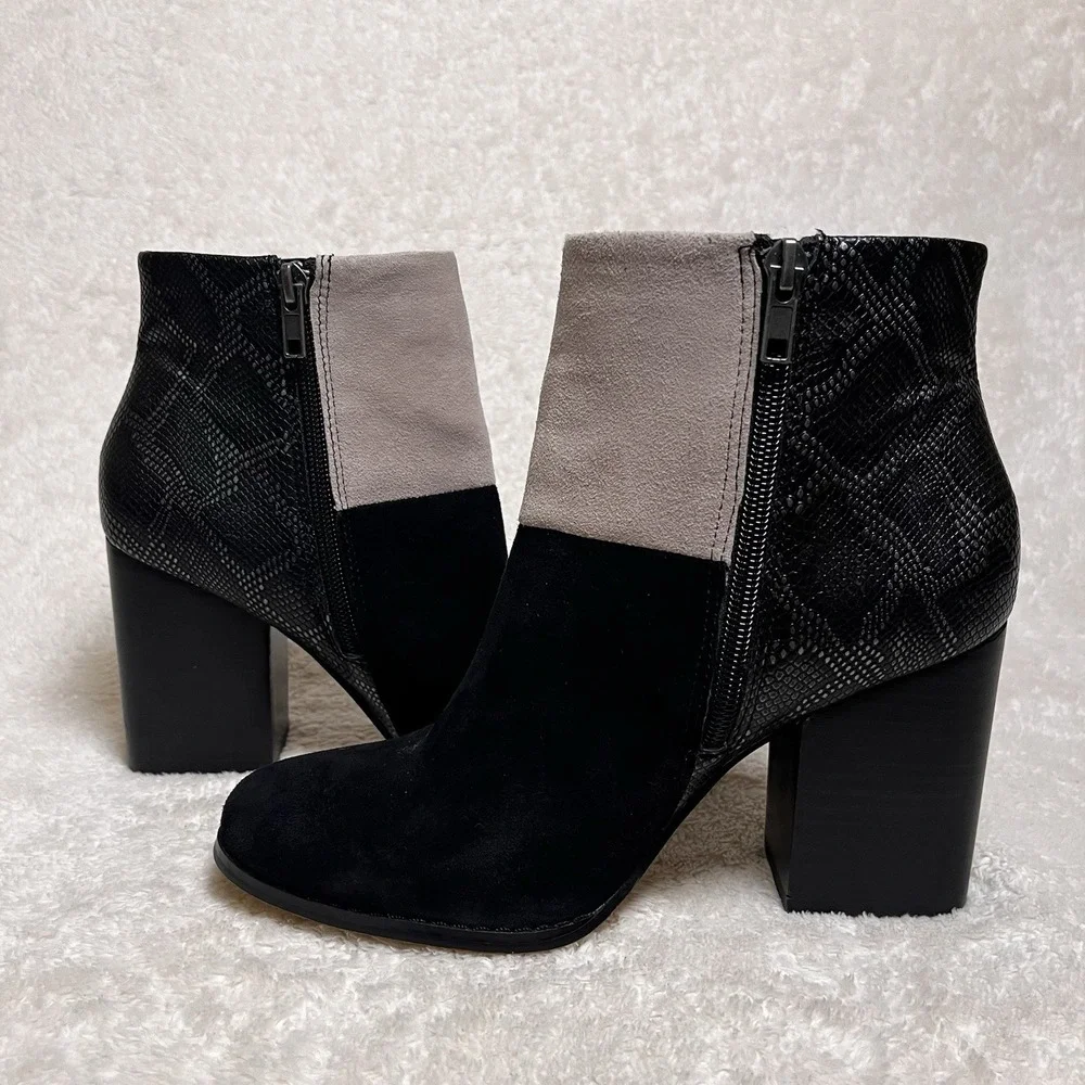 Very Volatile LA Color Block Bootie Womens 7.5 Suede Leather‎ Black Snakeskin
